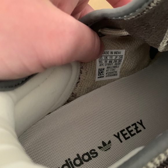 Yeezy Zyon. Size 11.5 - Picture 4 of 5